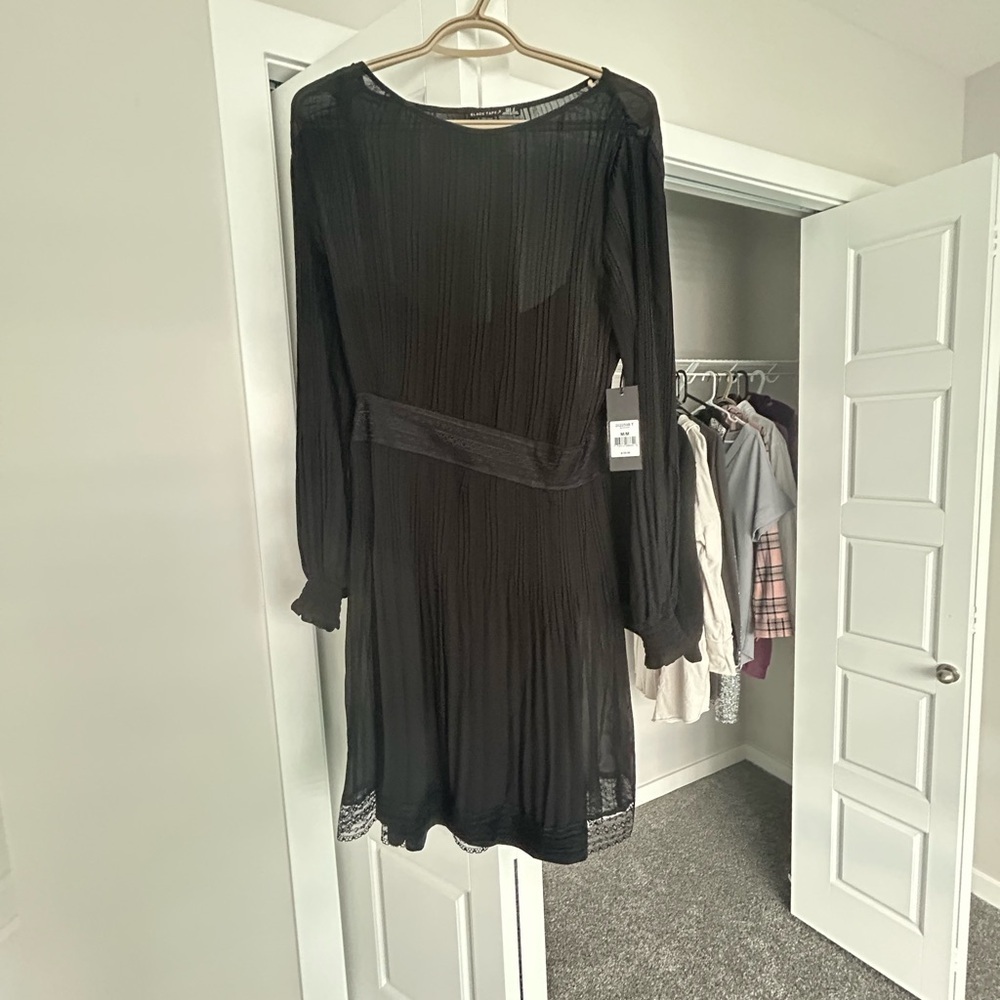 DEX Elegant Black Long Sleeve Dress